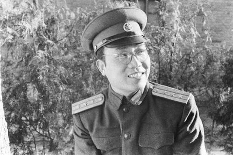 中国作家魏巍的《谁是最可爱的人》受到毛泽东追捧。(百度百科)